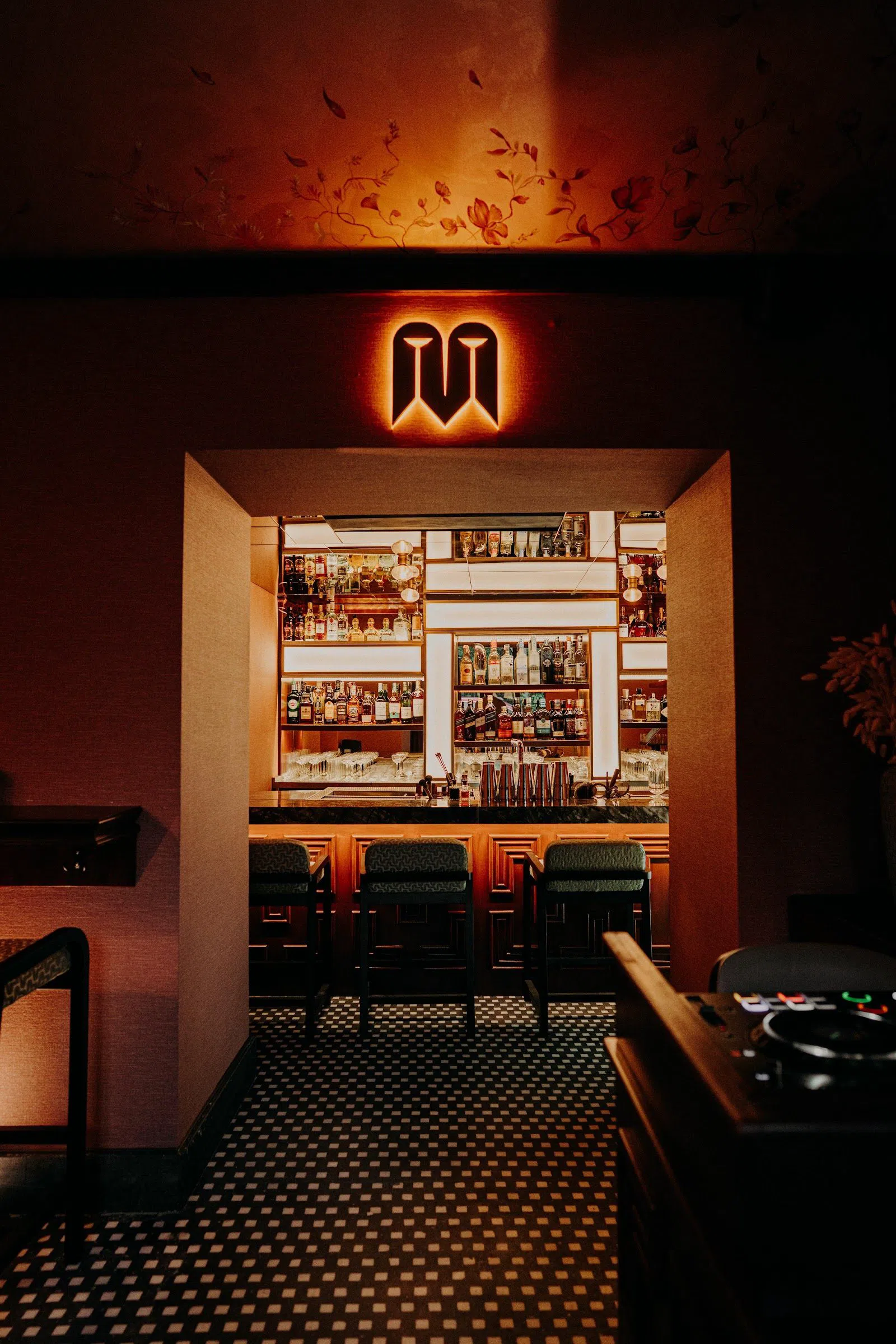 Mathilda's Cocktail Bar Alaçatı, Izmir
