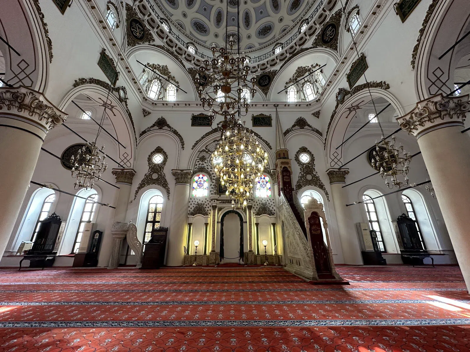 Walking Izmir's Kemeraltı bazaar from Konak to Basmane