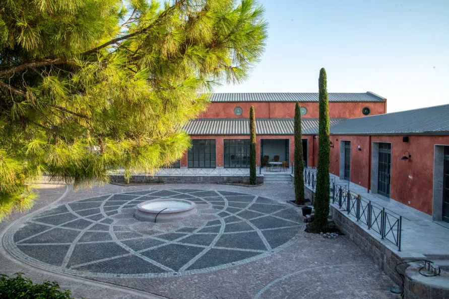 Urladam, Izmir