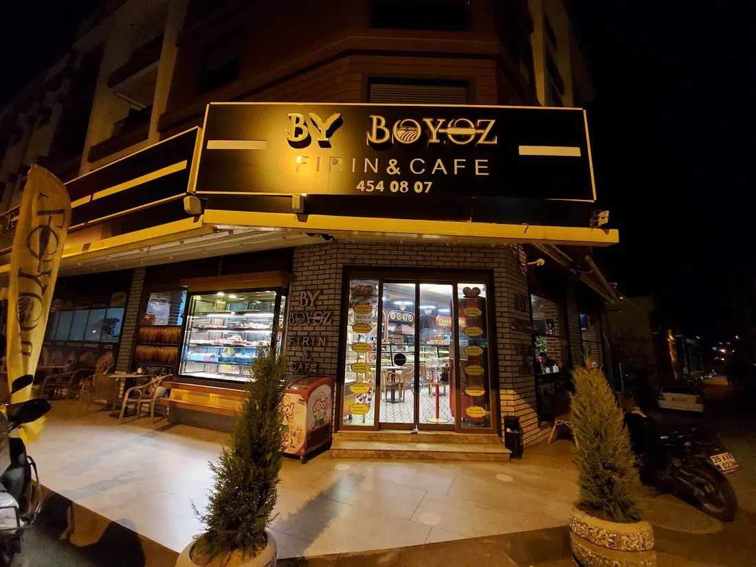 By Boyoz, Izmir