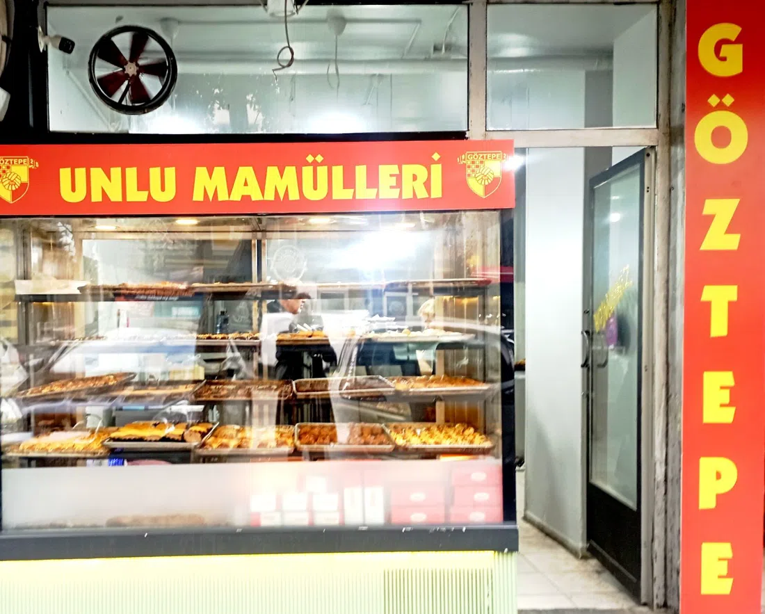 Göztepe Gevrek, Izmir
