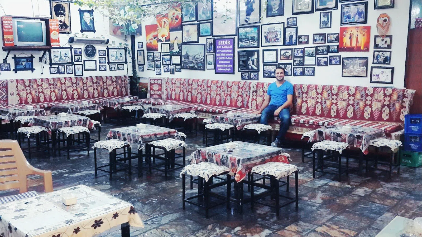 Sedir Aile Çay Bahçesi, Izmir
